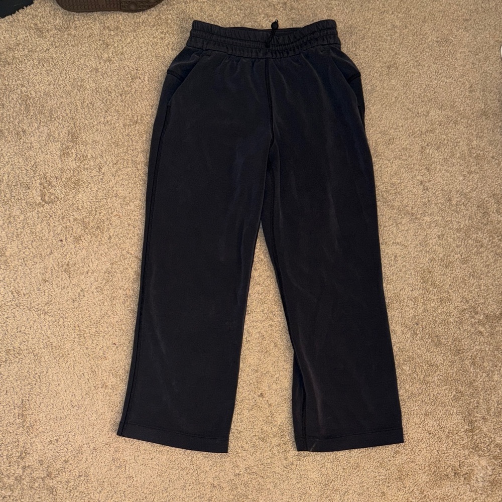 Women’s Lululemon Black Pants